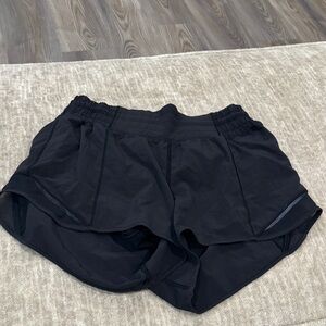 Lululemon Hotty Hot Hi Rise 2.5 inch